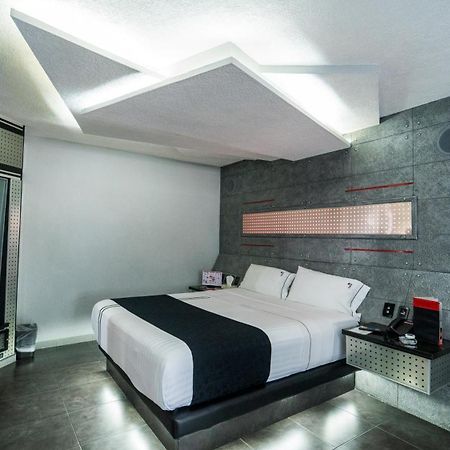 Kuboz Motor Hotel  Zapopan Exteriér fotografie